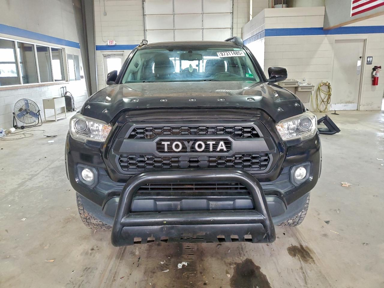 2017 TOYOTA TACOMA DOUBLE CAB photo 13