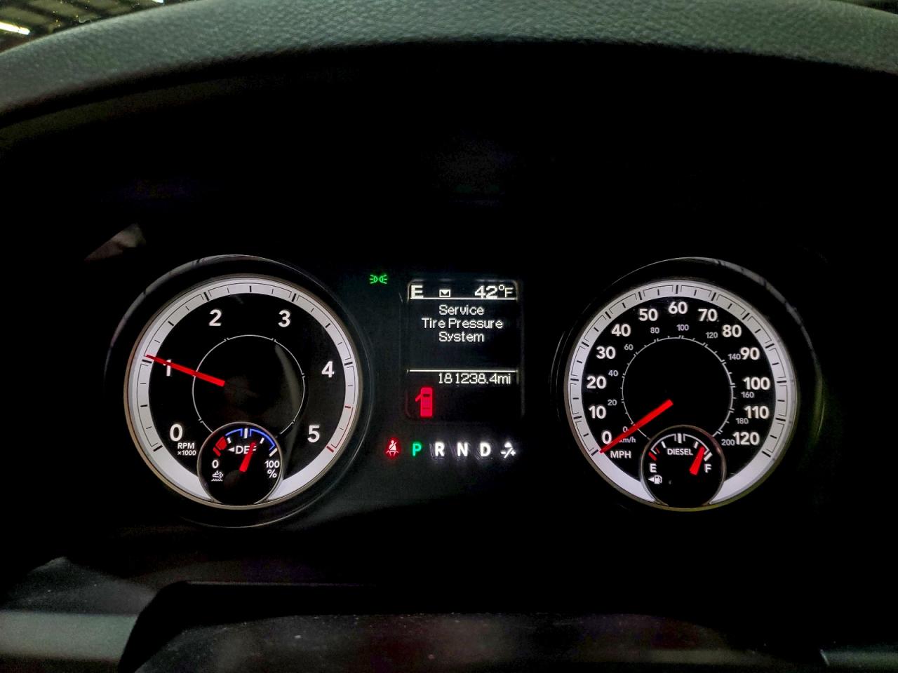 2015 RAM 1500 SLT photo 25