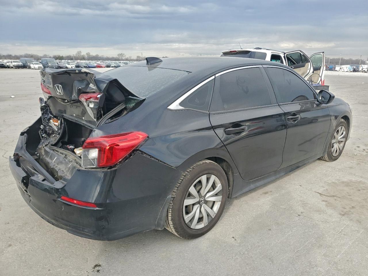 2022 HONDA CIVIC LX photo 3