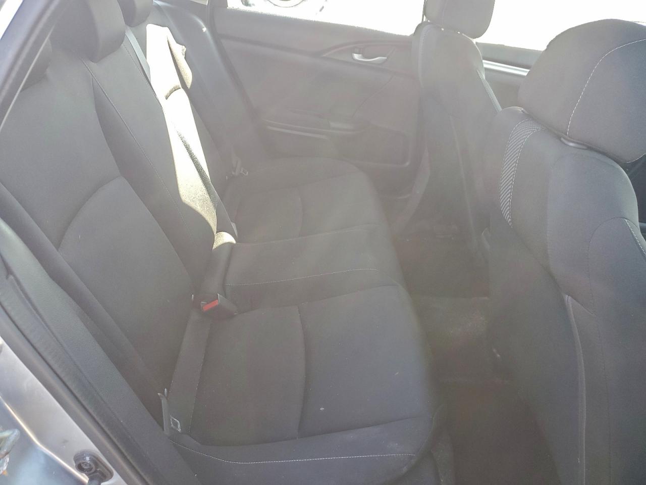 2017 HONDA CIVIC LX photo 19