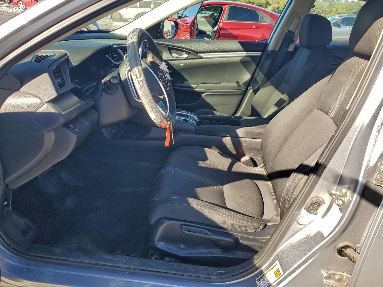 2017 HONDA CIVIC LX photo 13