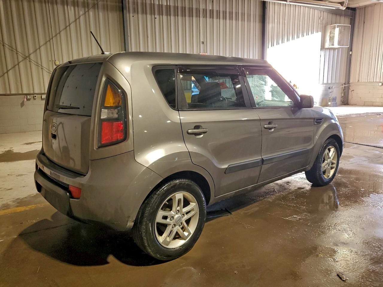 2011 KIA SOUL + photo 5