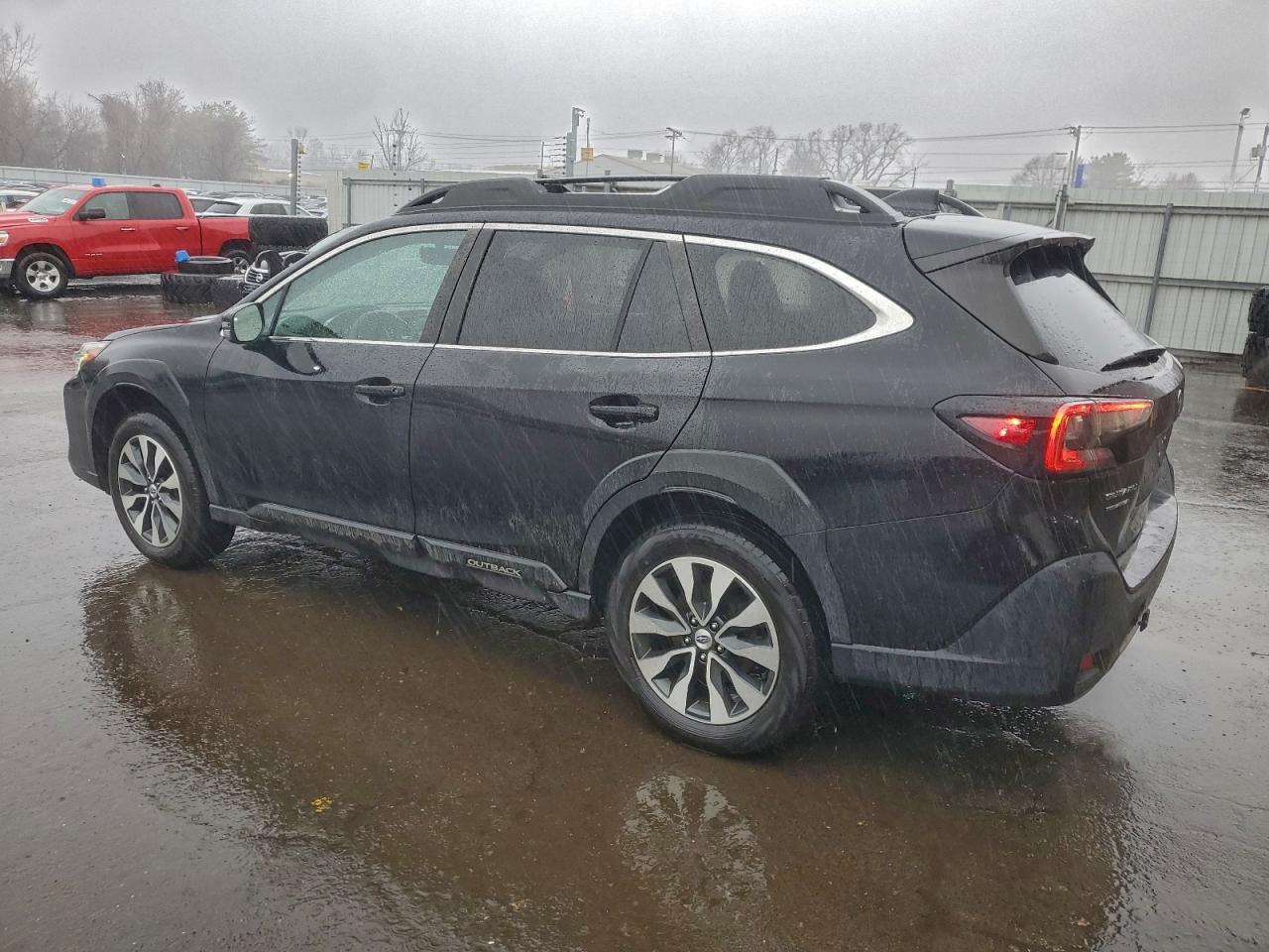 2023 SUBARU OUTBACK LIMITED photo 3