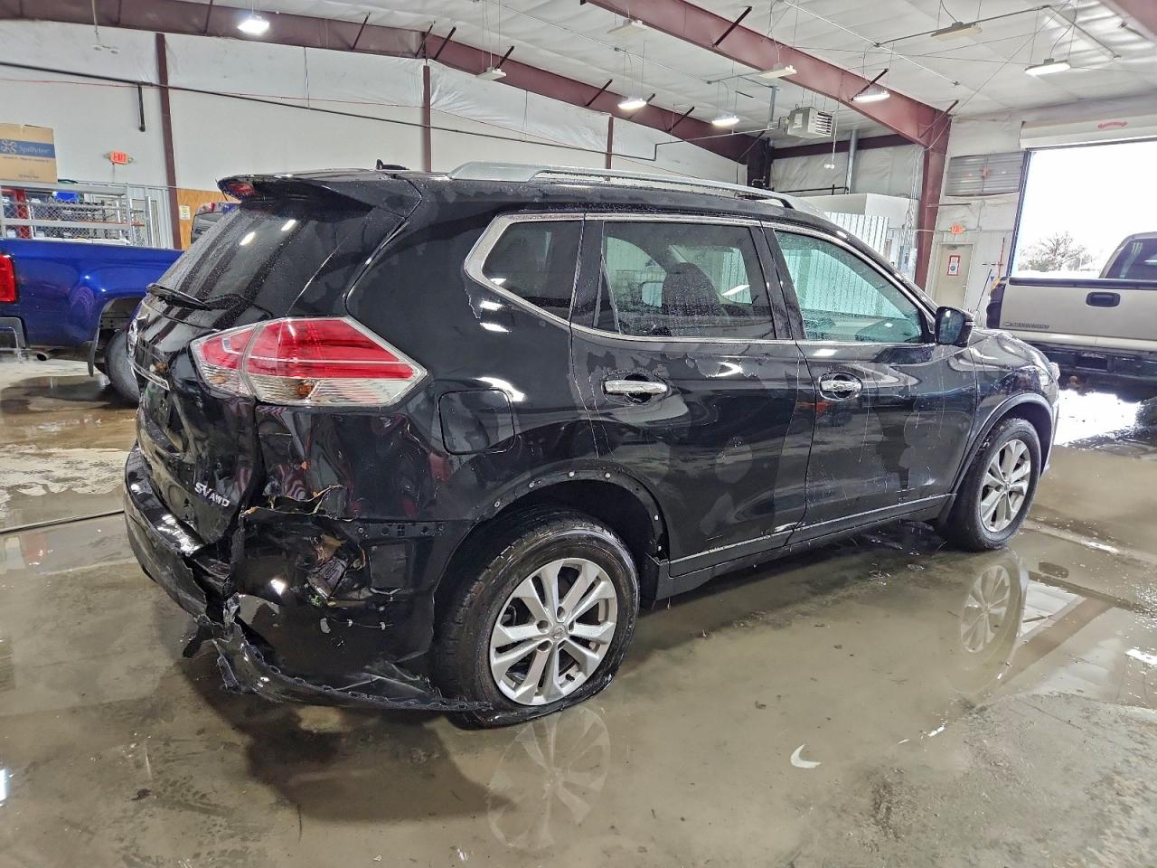 2016 NISSAN ROGUE SV photo 3