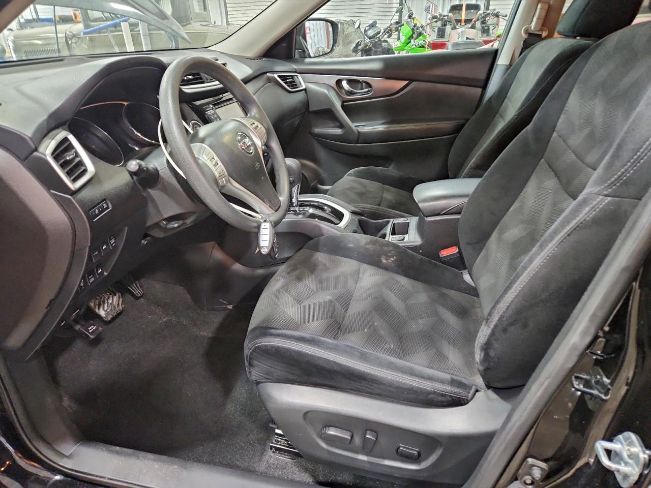 2016 NISSAN ROGUE SV photo 7