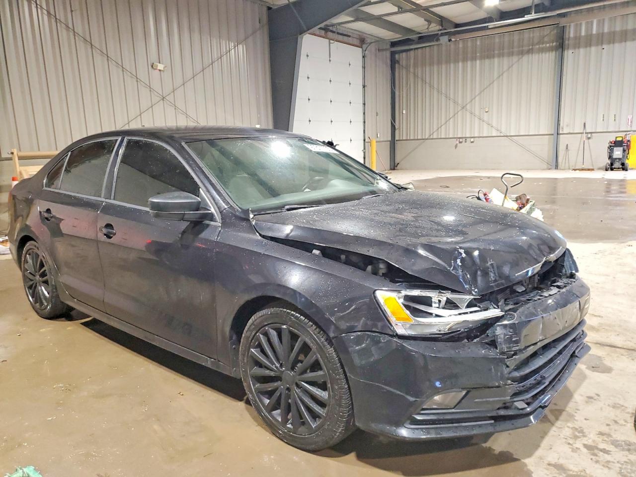 2016 VOLKSWAGEN JETTA SPORT photo 4