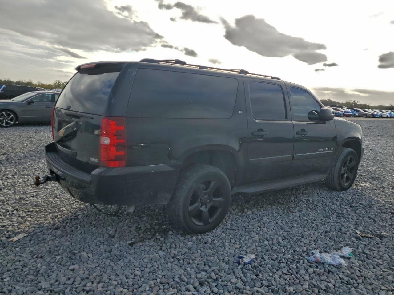2009 CHEVROLET SUBURBAN C1500 LT photo 3