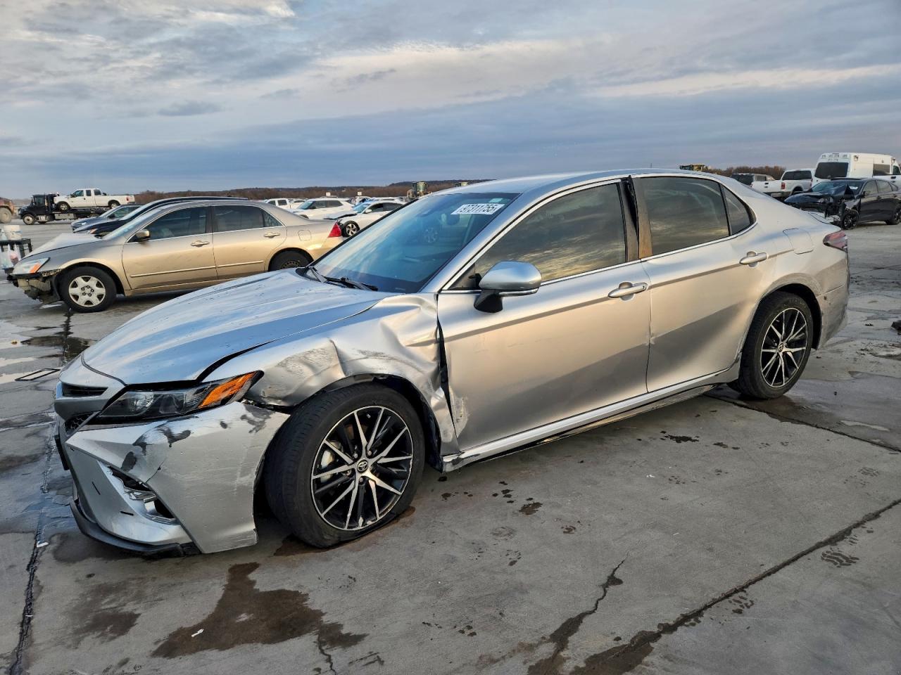 2022 TOYOTA CAMRY