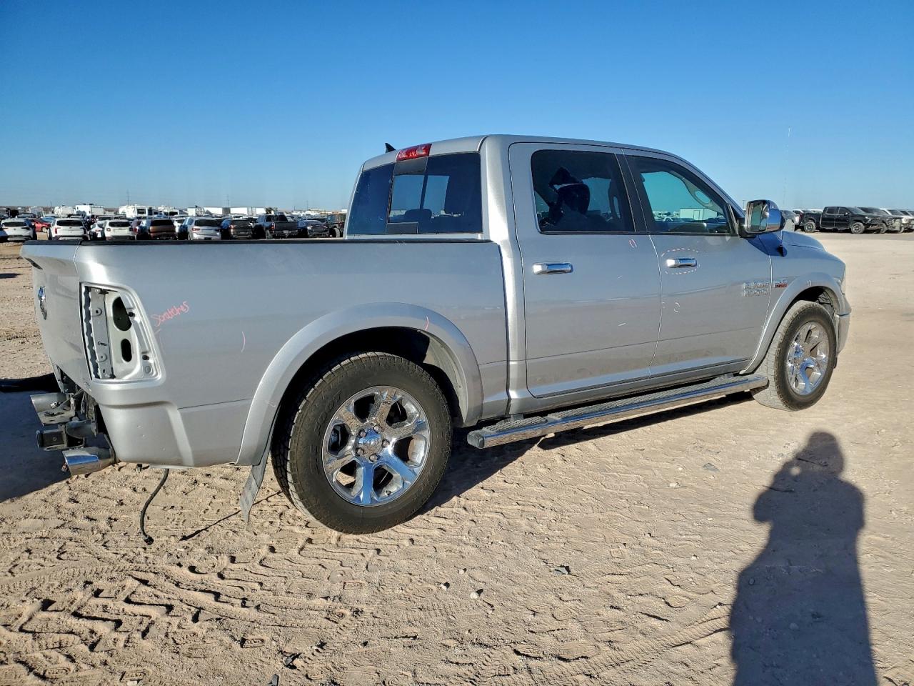 2014 RAM 1500 LARAMIE photo 3
