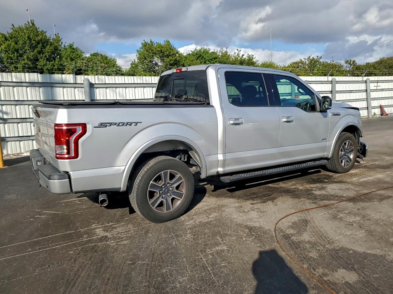 2017 FORD F150 SUPERCREW photo 3