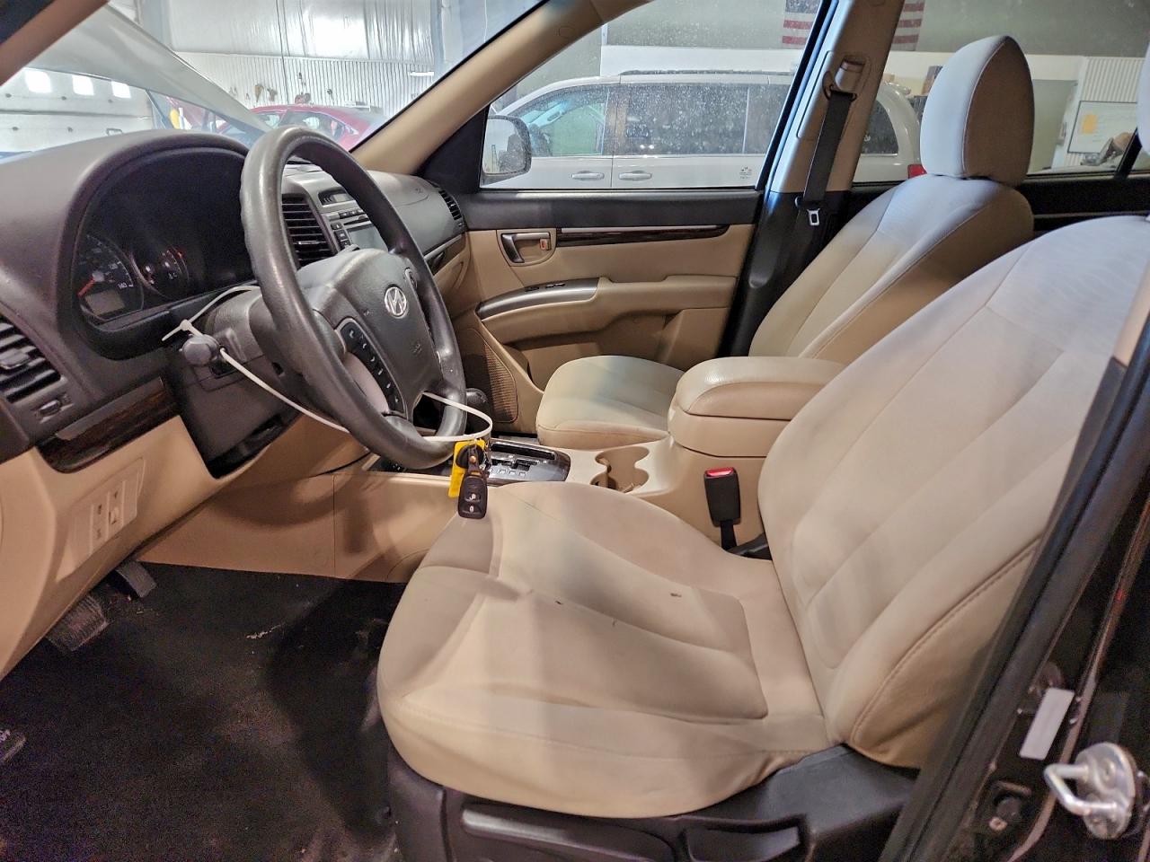 2011 HYUNDAI SANTA FE GLS photo 13