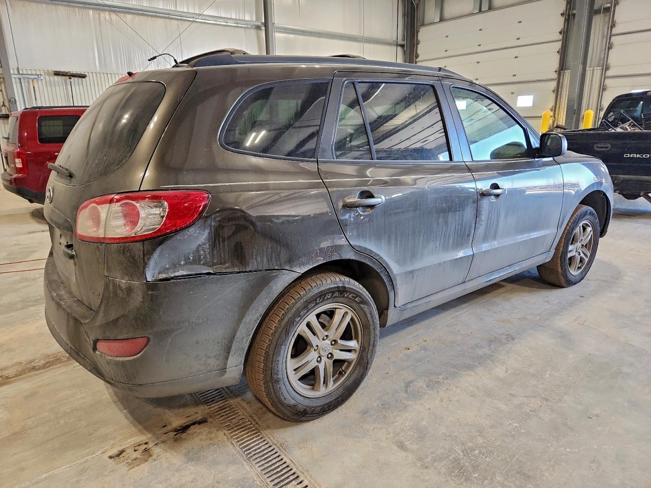 2011 HYUNDAI SANTA FE GLS photo 5