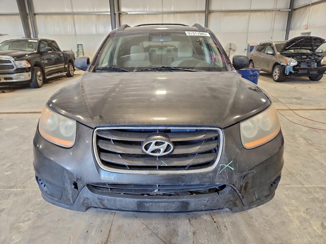2011 HYUNDAI SANTA FE GLS photo 9
