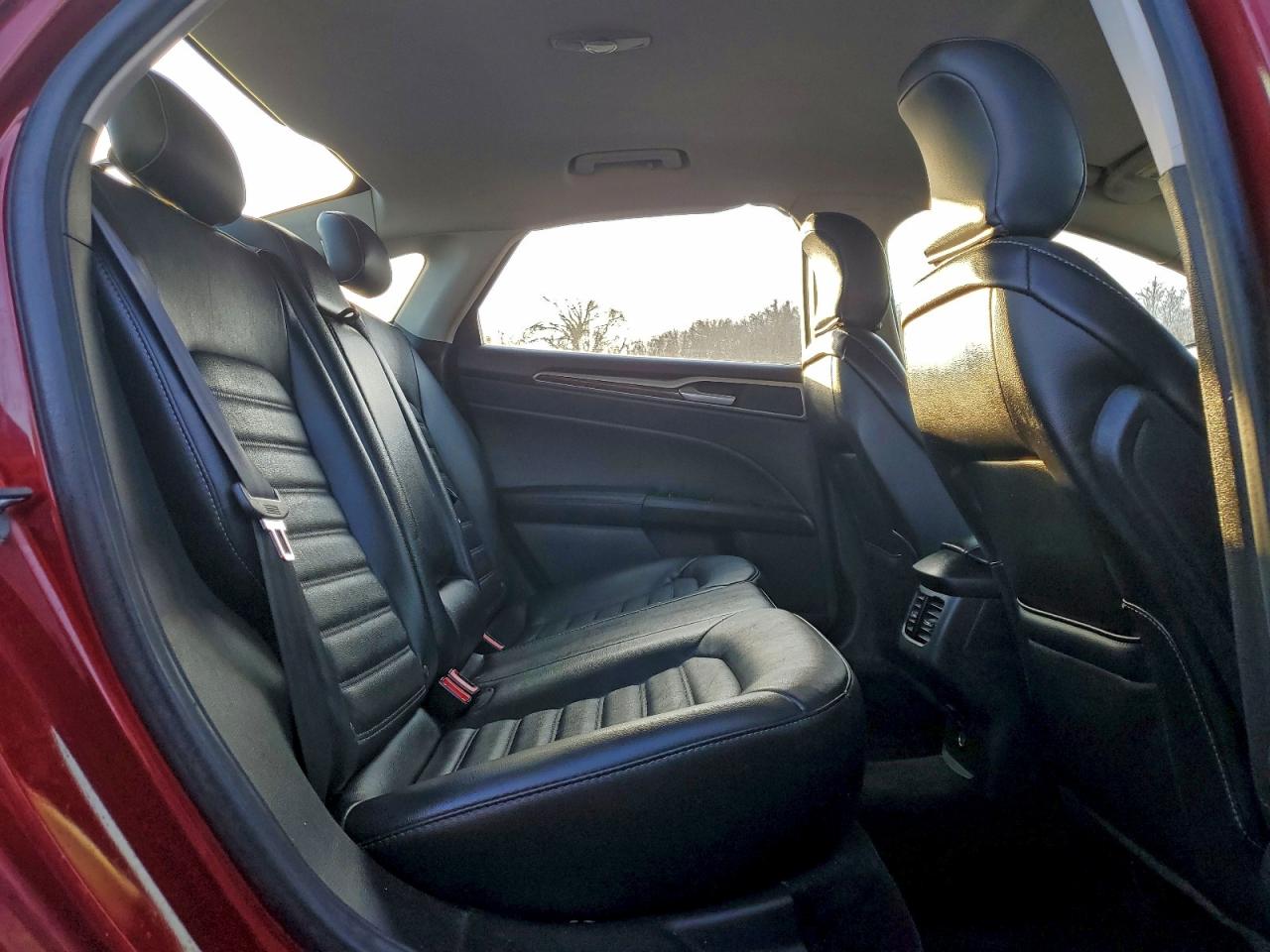 2016 FORD FUSION SE photo 10