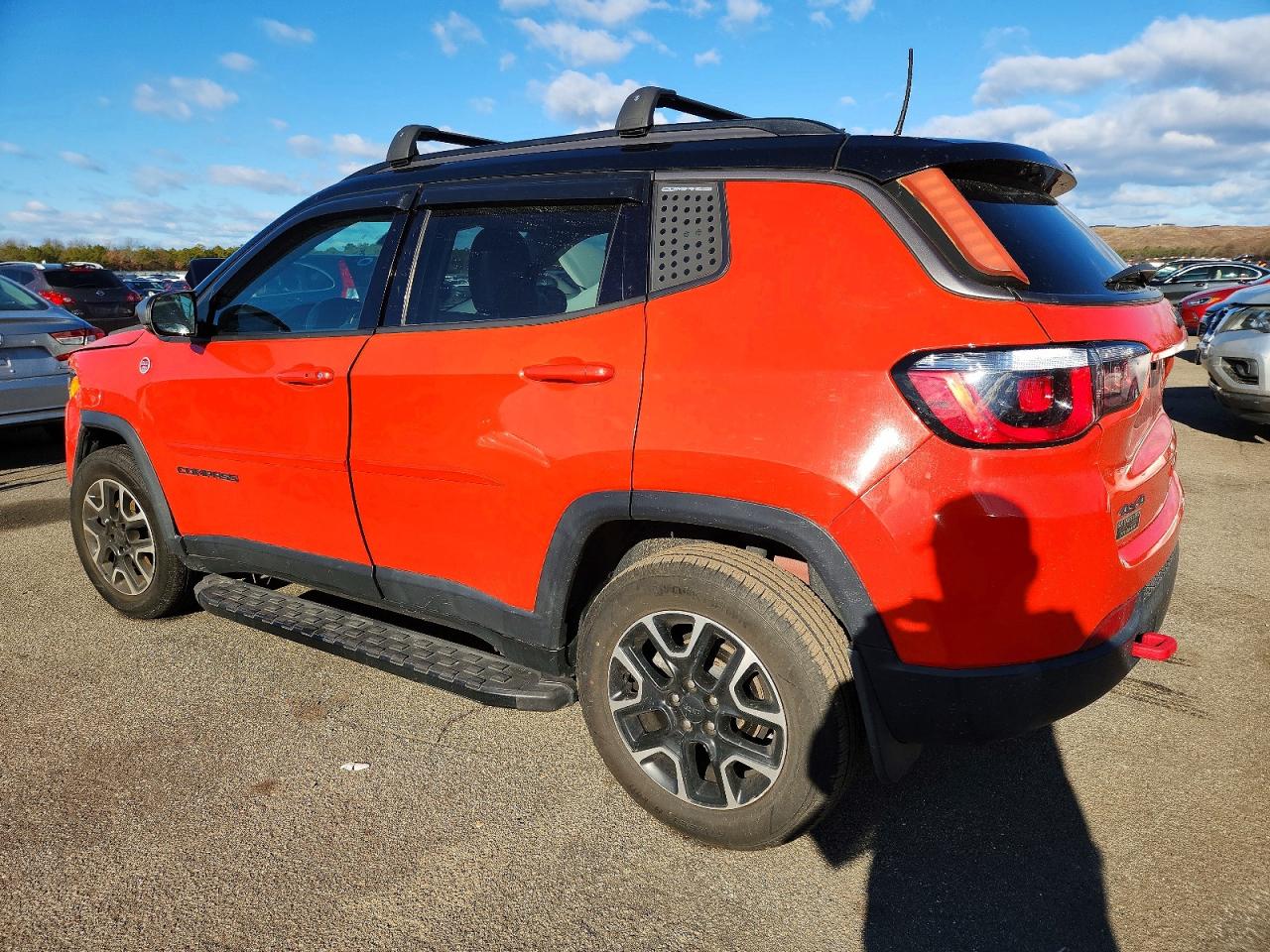 2019 JEEP COMPASS TRAILHAWK photo 4