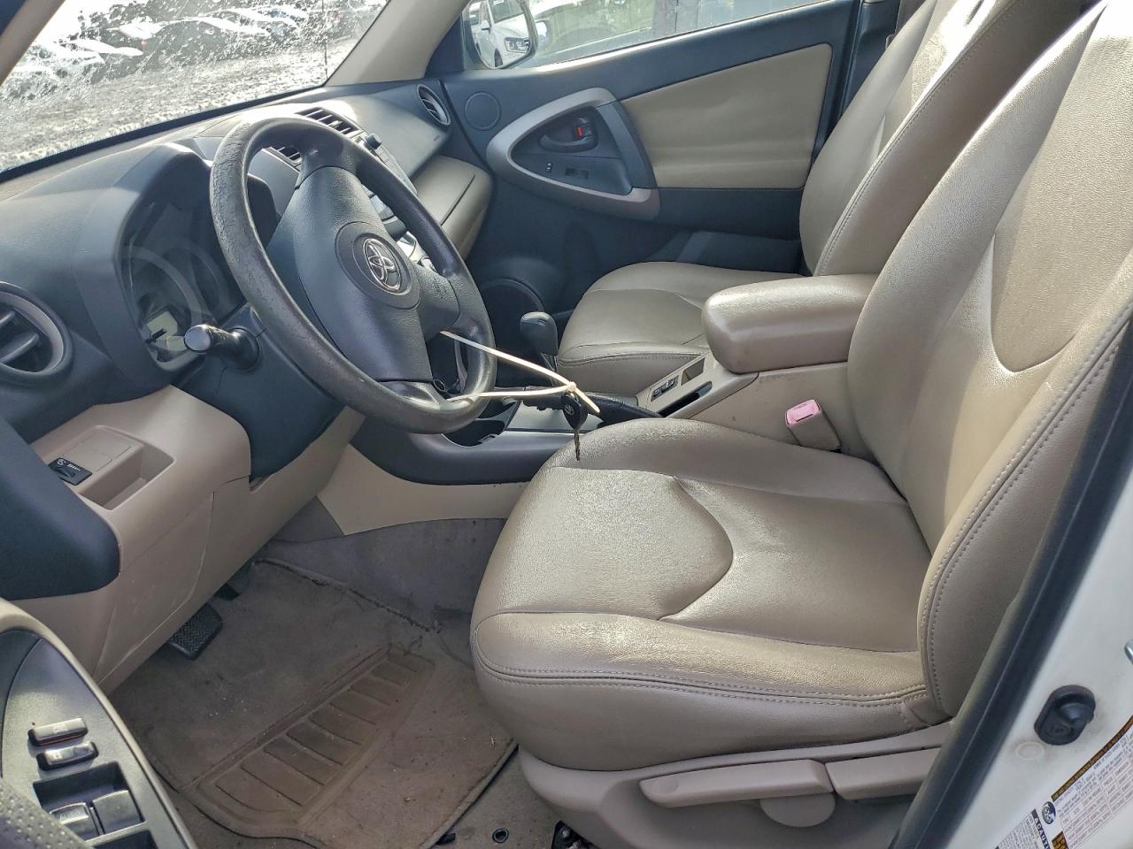 2008 TOYOTA RAV4 photo 13