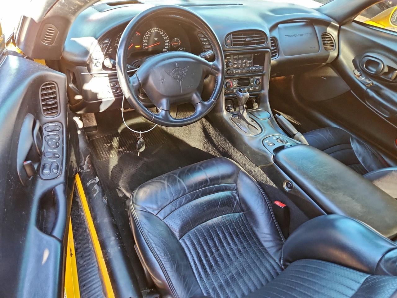 2001 CHEVROLET CORVETTE photo 15