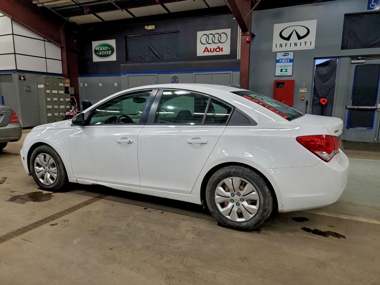 2015 CHEVROLET CRUZE LS photo 3