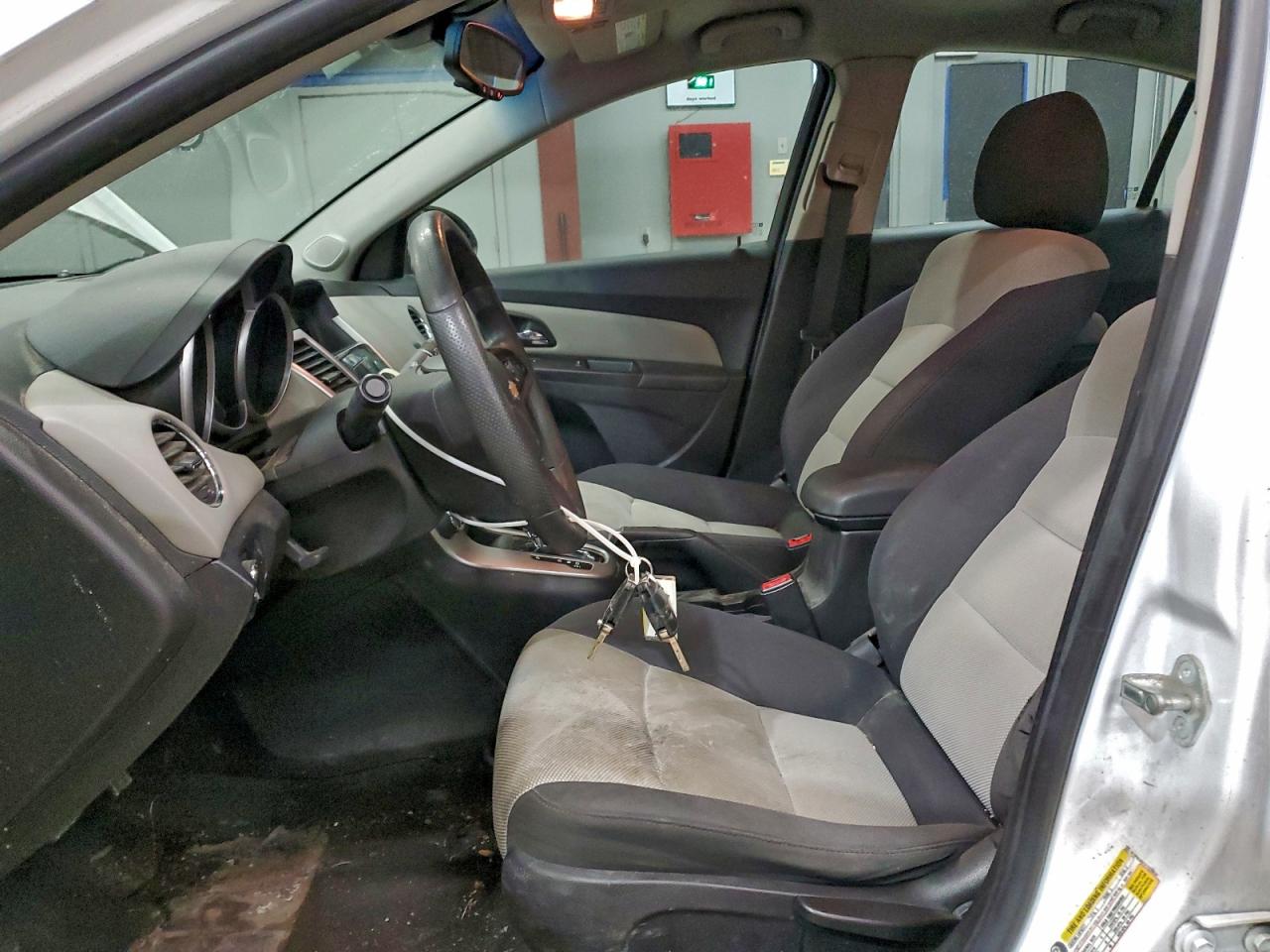 2015 CHEVROLET CRUZE LS photo 13