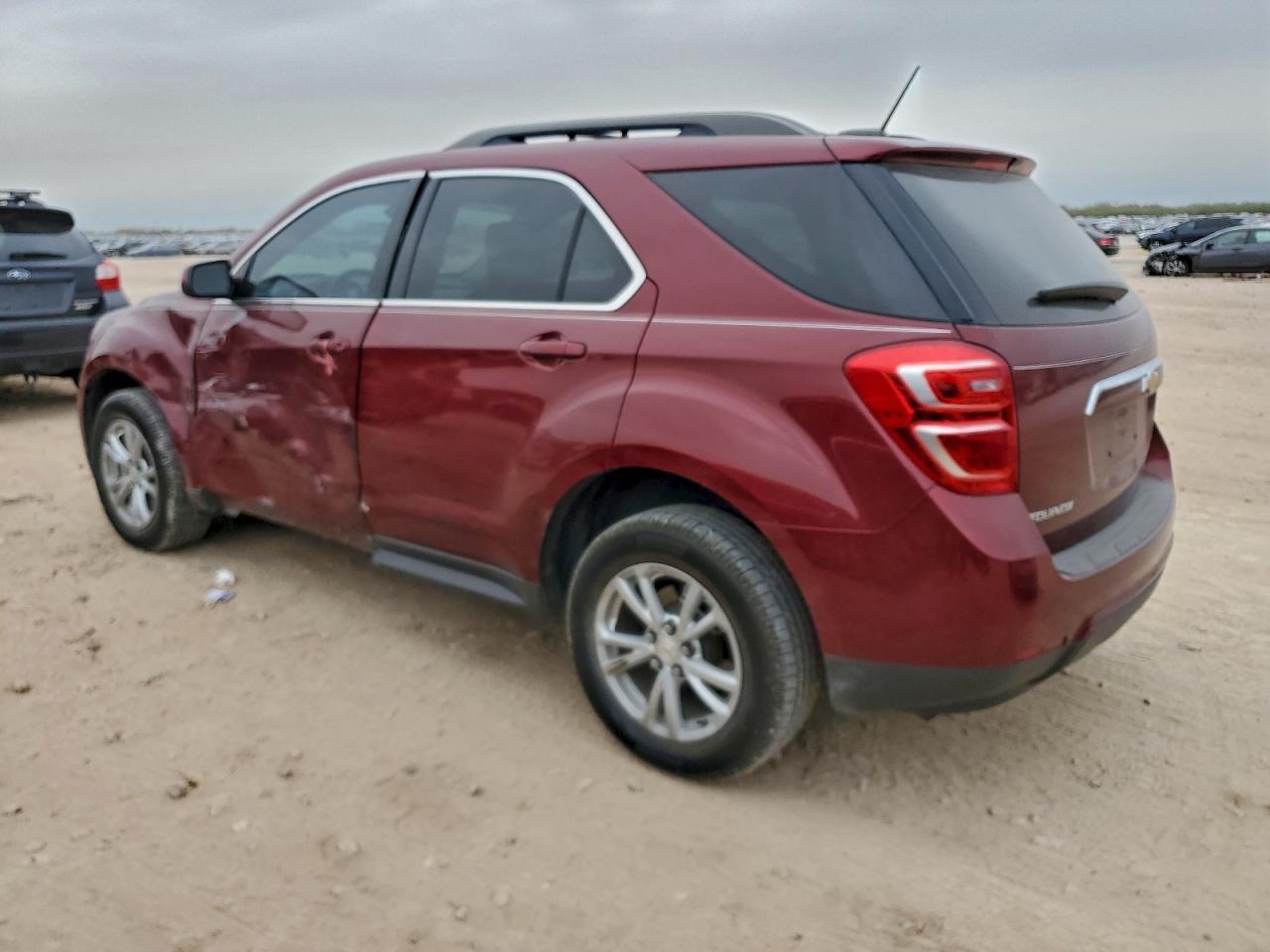 2017 CHEVROLET EQUINOX LT photo 3