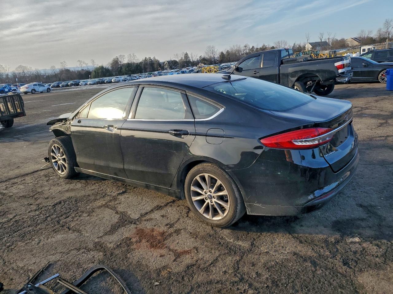 2017 FORD FUSION SE photo 4