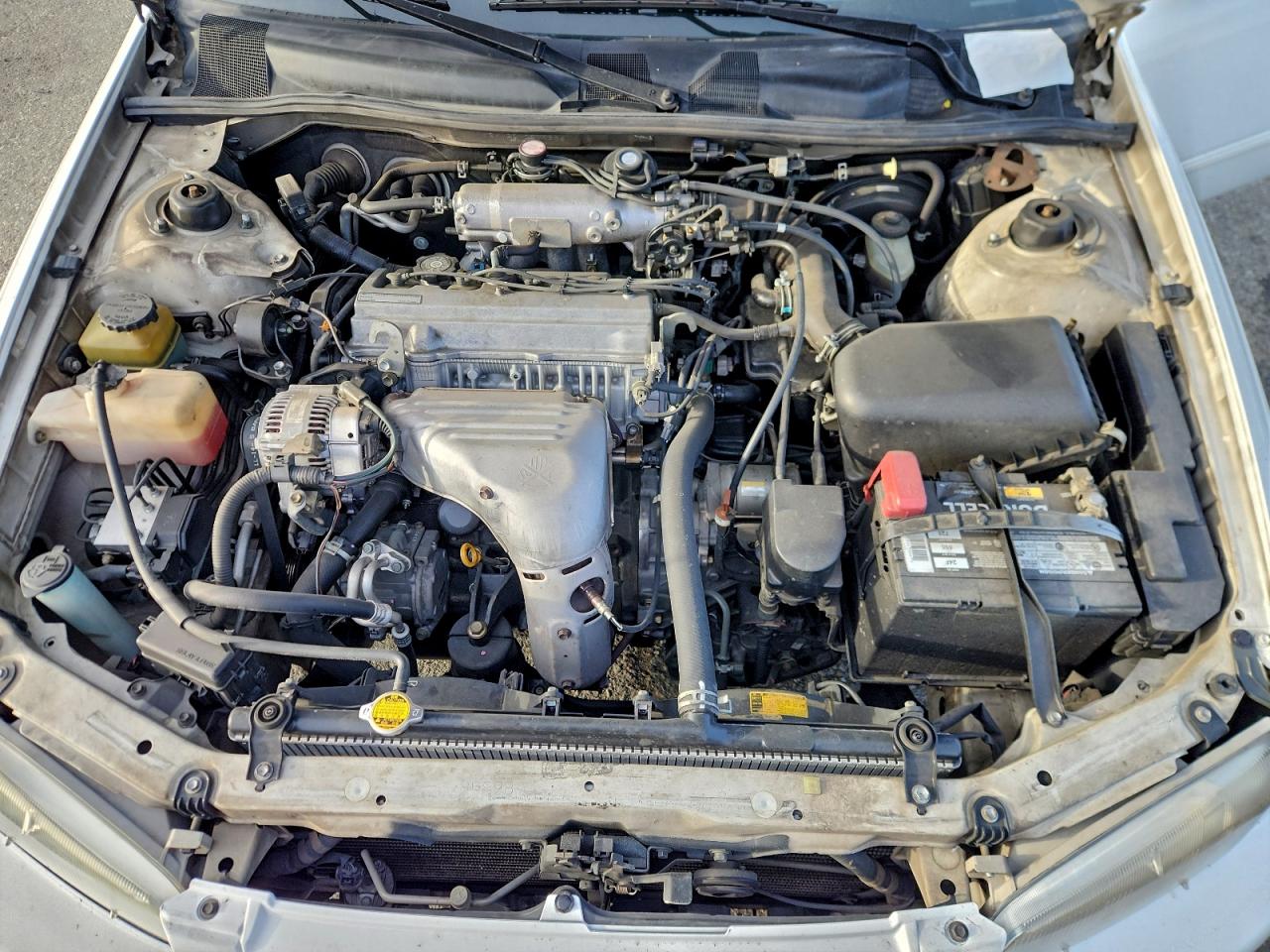 1997 TOYOTA CAMRY LE photo 11