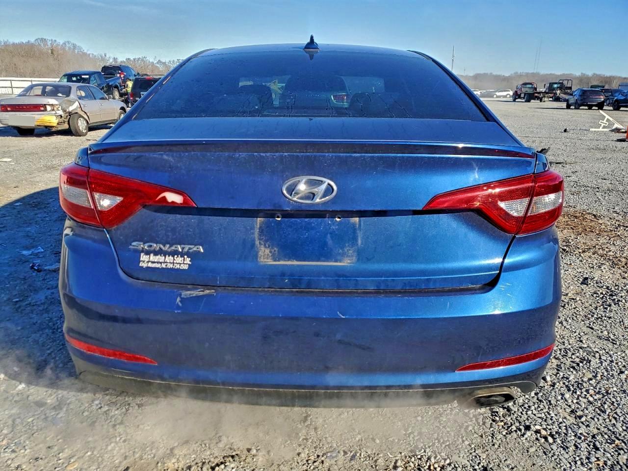2015 HYUNDAI SONATA SE photo 21