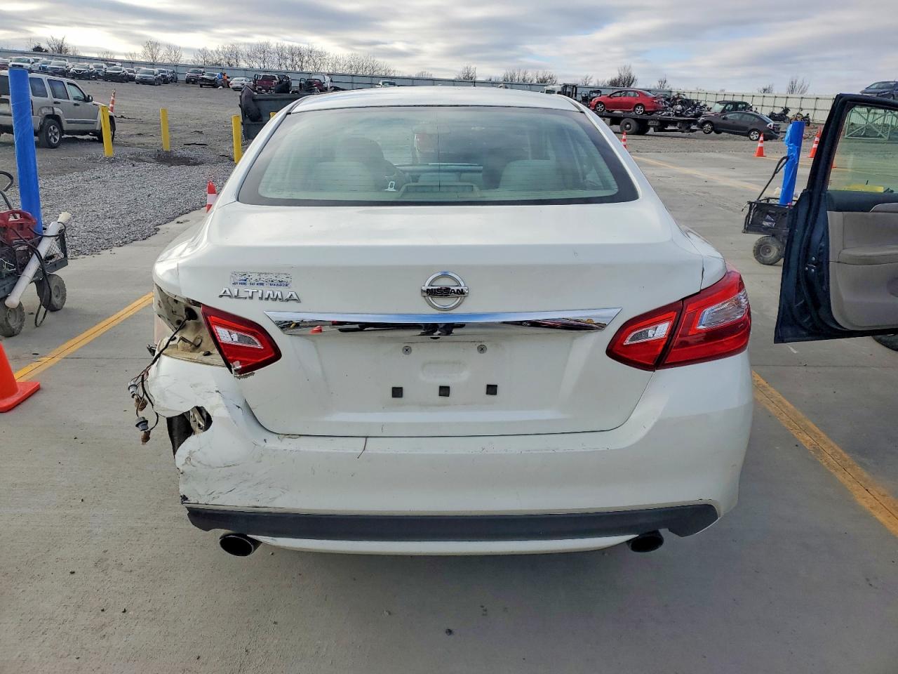 2017 NISSAN ALTIMA 2.5 photo 6