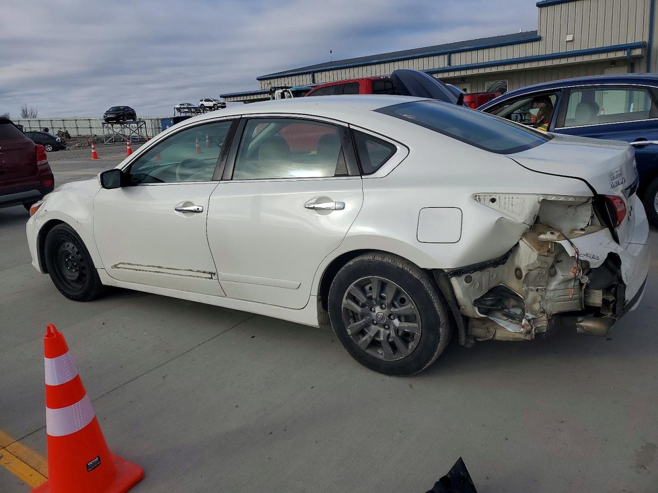 2017 NISSAN ALTIMA 2.5 photo 2