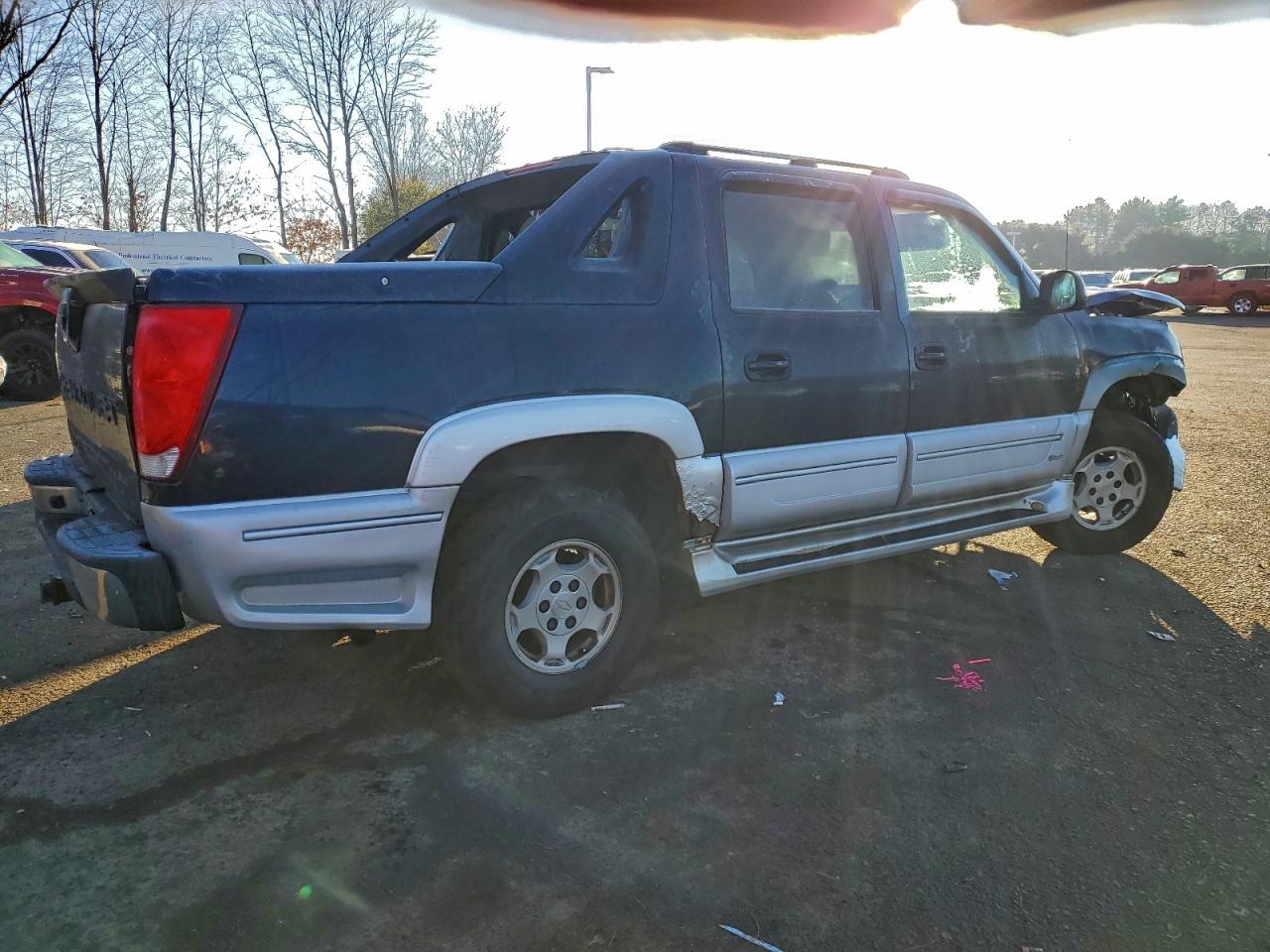 2005 CHEVROLET AVALANCHE K1500 photo 5
