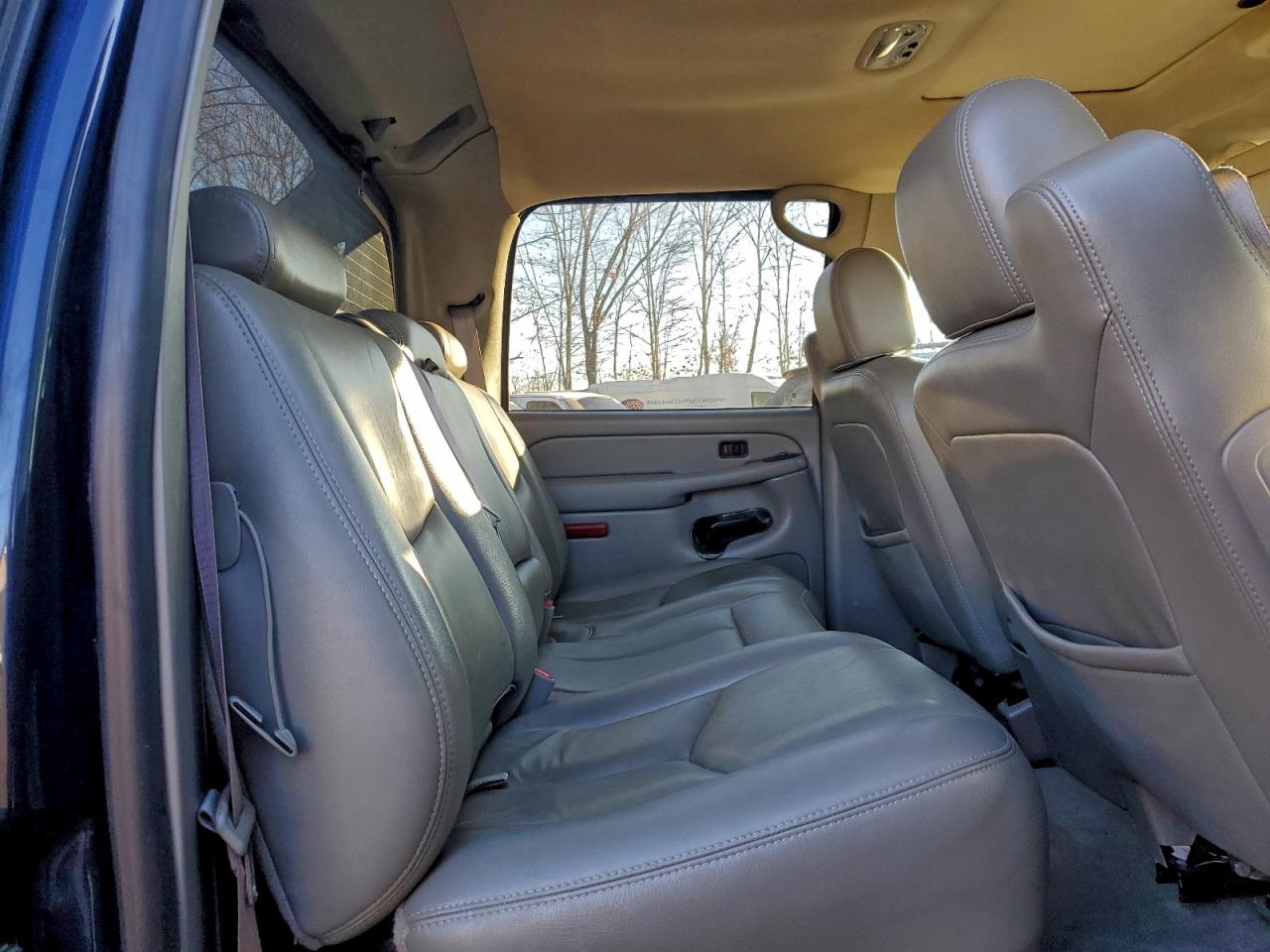 2005 CHEVROLET AVALANCHE K1500 photo 19