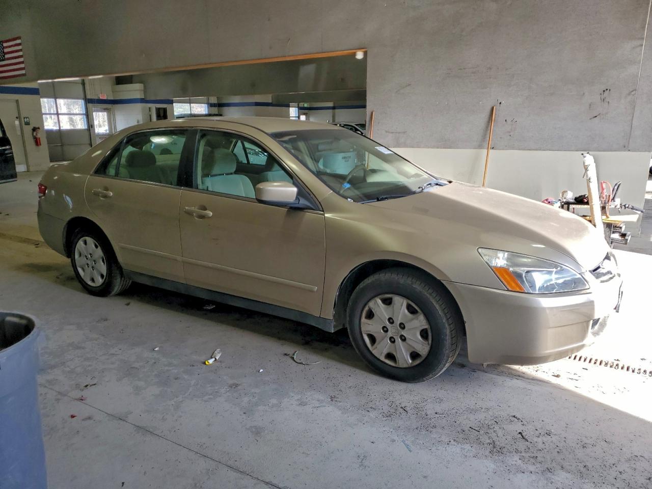 2004 HONDA ACCORD LX photo 7