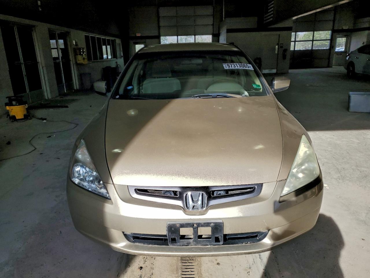 2004 HONDA ACCORD LX photo 9
