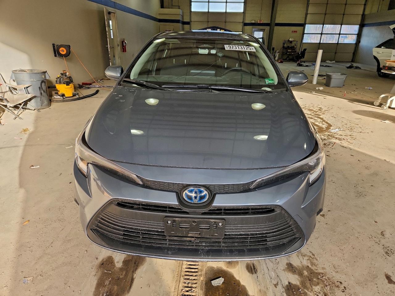 2024 TOYOTA COROLLA photo 9