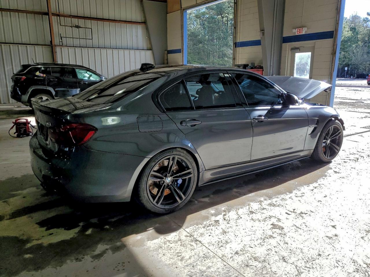 2017 BMW M3 photo 3