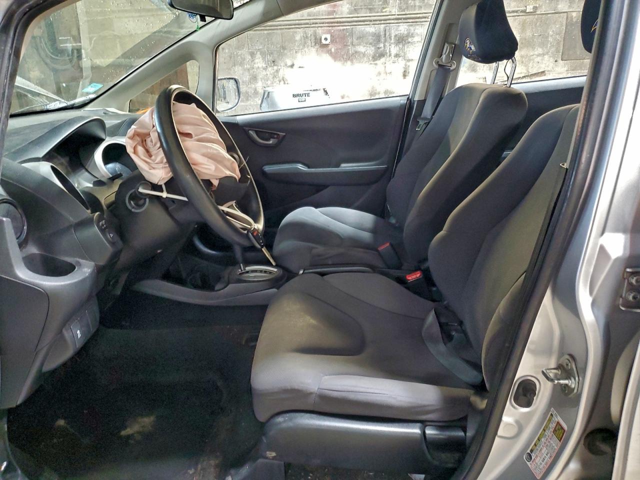 2013 HONDA FIT photo 13