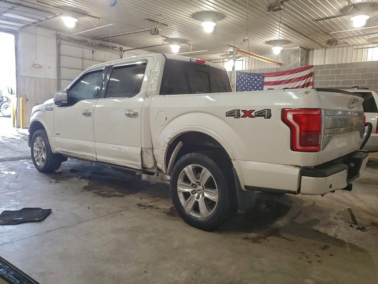 2015 FORD F150 SUPERCREW photo 2