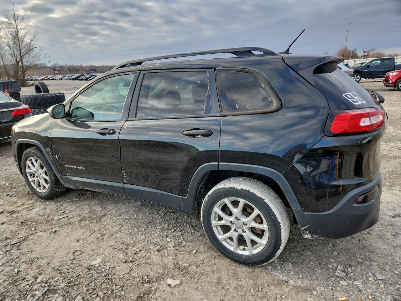 2016 JEEP CHEROKEE SPORT photo 2