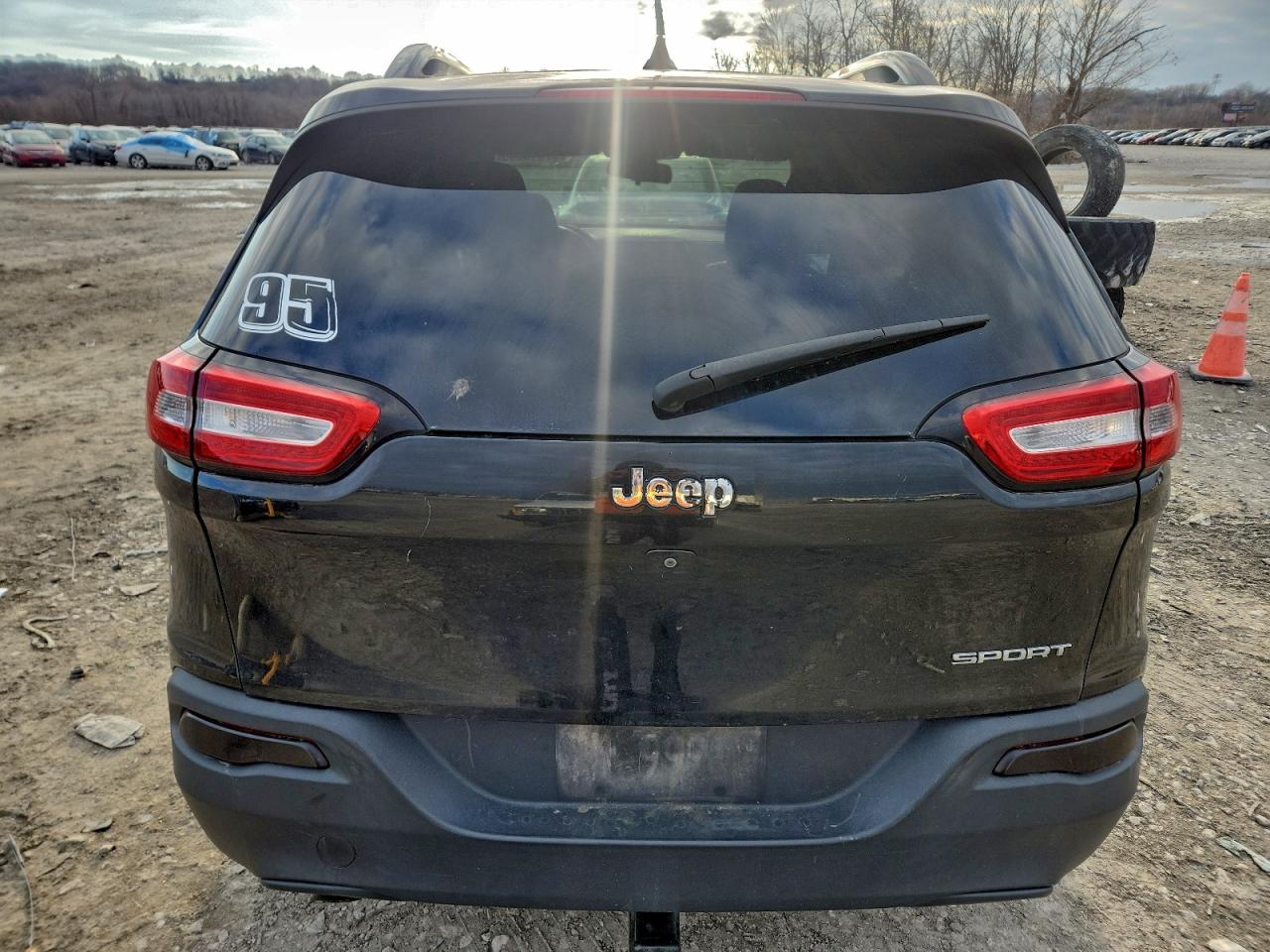 2016 JEEP CHEROKEE SPORT photo 6