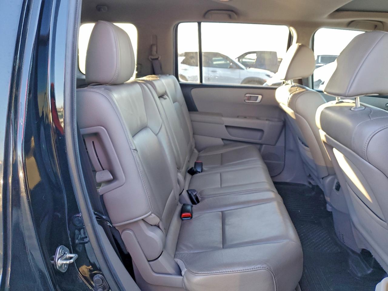 2012 HONDA PILOT EXL photo 11
