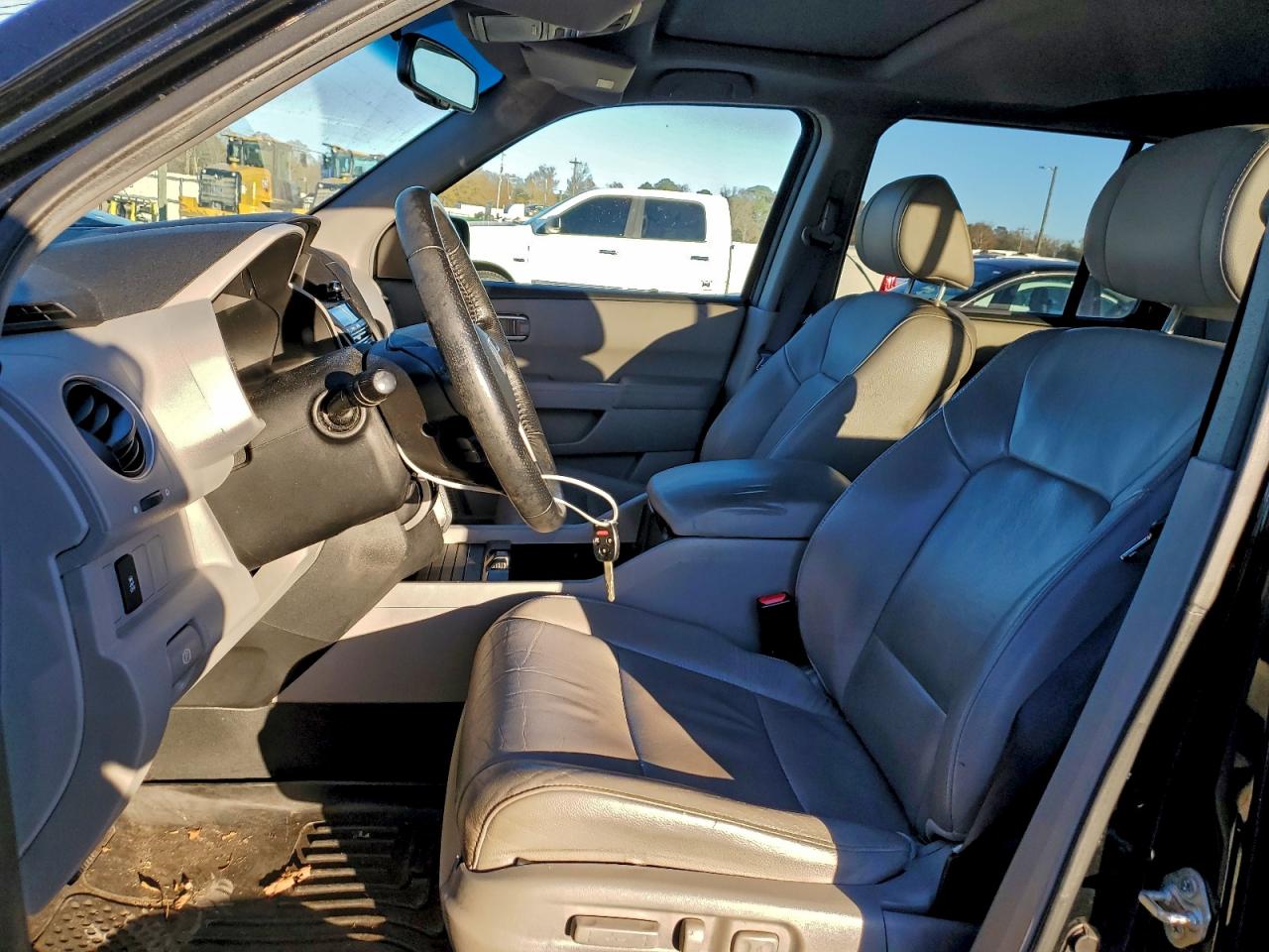 2012 HONDA PILOT EXL photo 7
