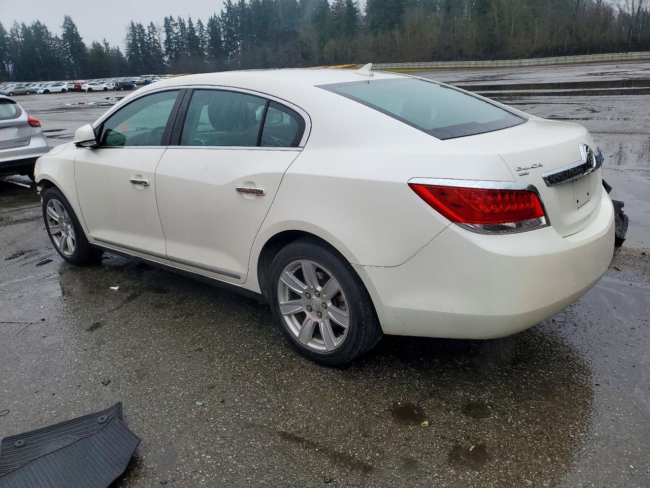 2010 BUICK LACROSSE photo 4