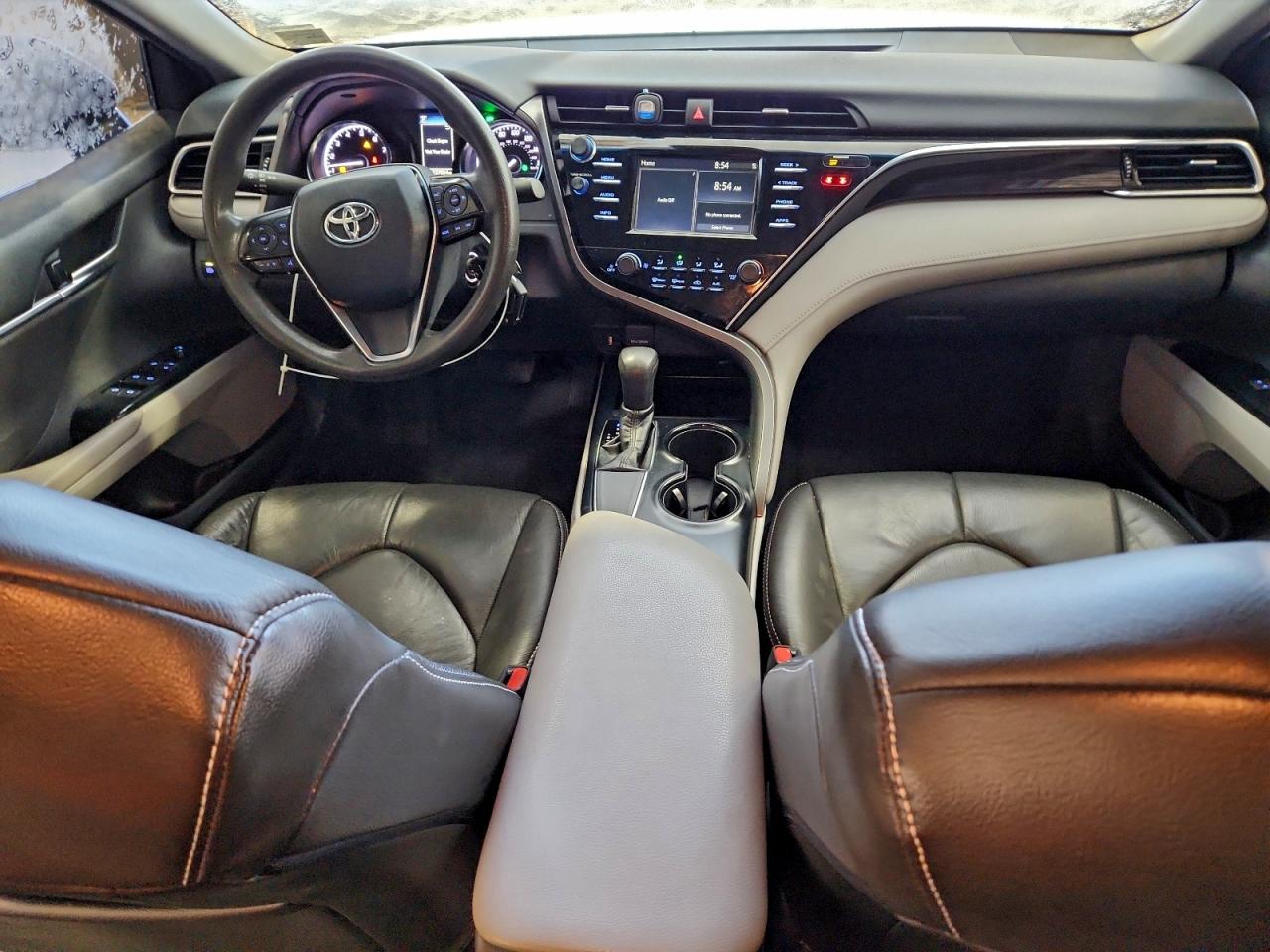 2018 TOYOTA CAMRY L photo 15