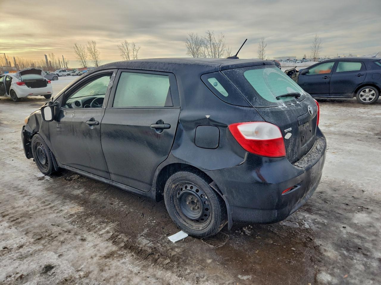 2010 TOYOTA COROLLA MATRIX photo 2