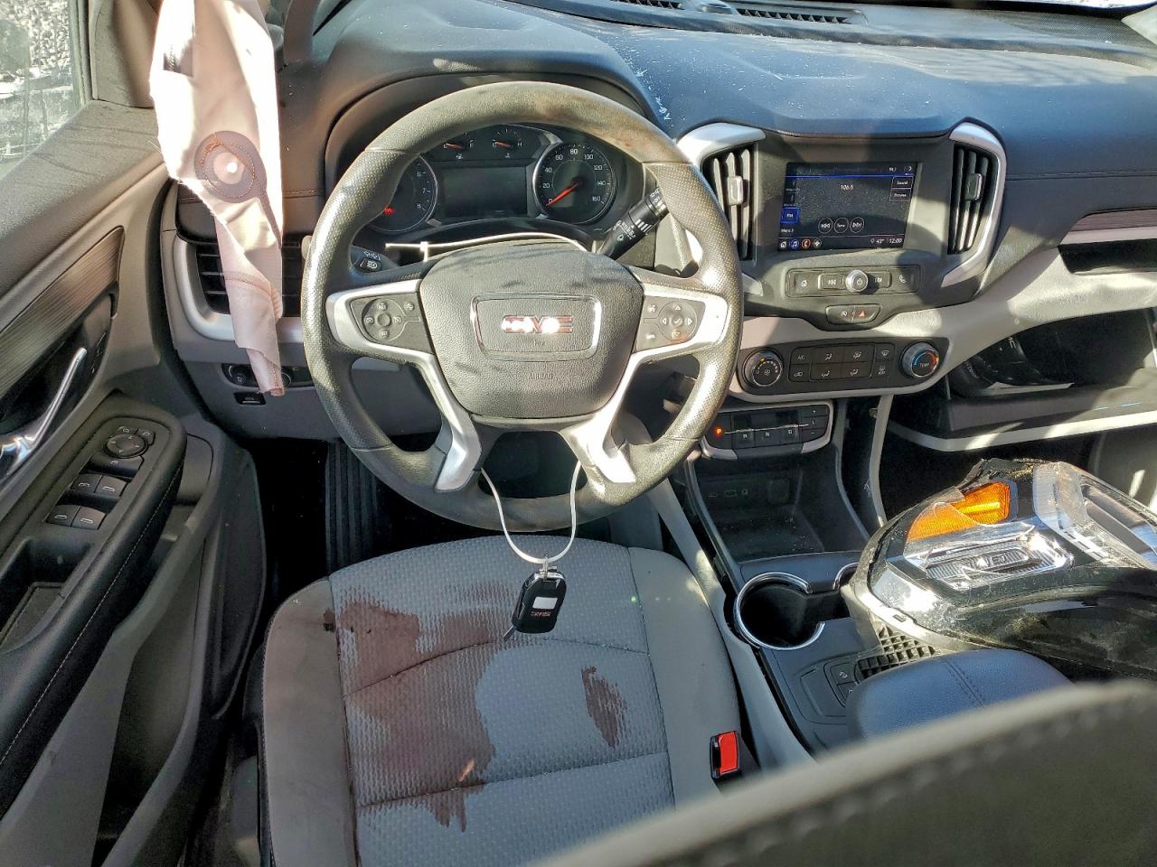 2024 GMC TERRAIN SLE photo 15