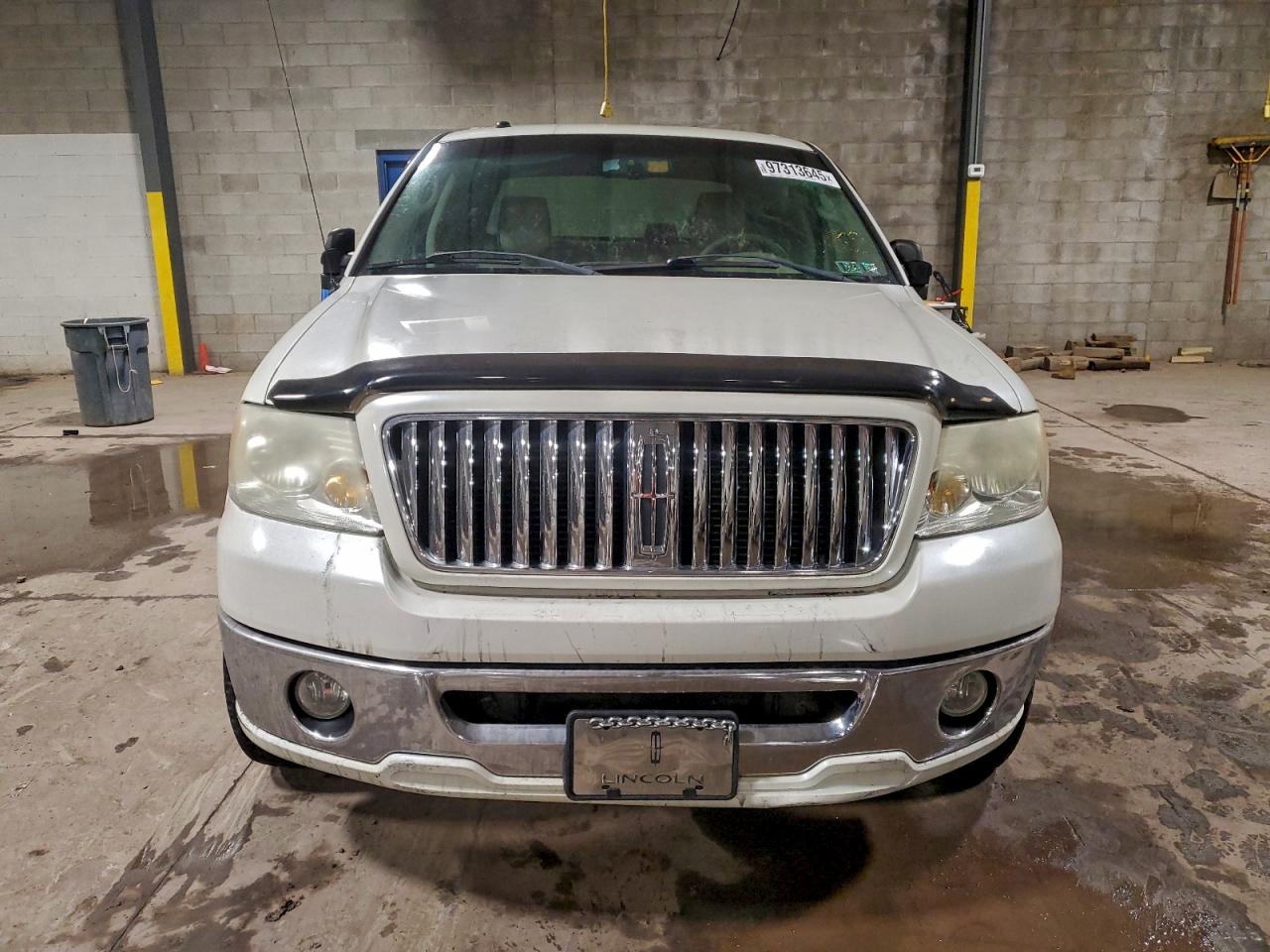 2006 LINCOLN MARK LT photo 9