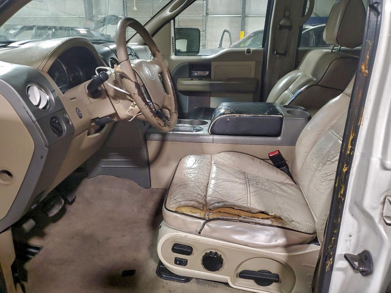 2006 LINCOLN MARK LT photo 13