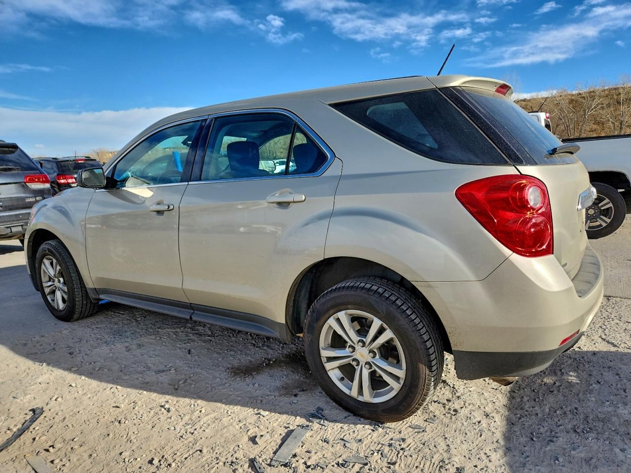 2014 CHEVROLET EQUINOX LS photo 3
