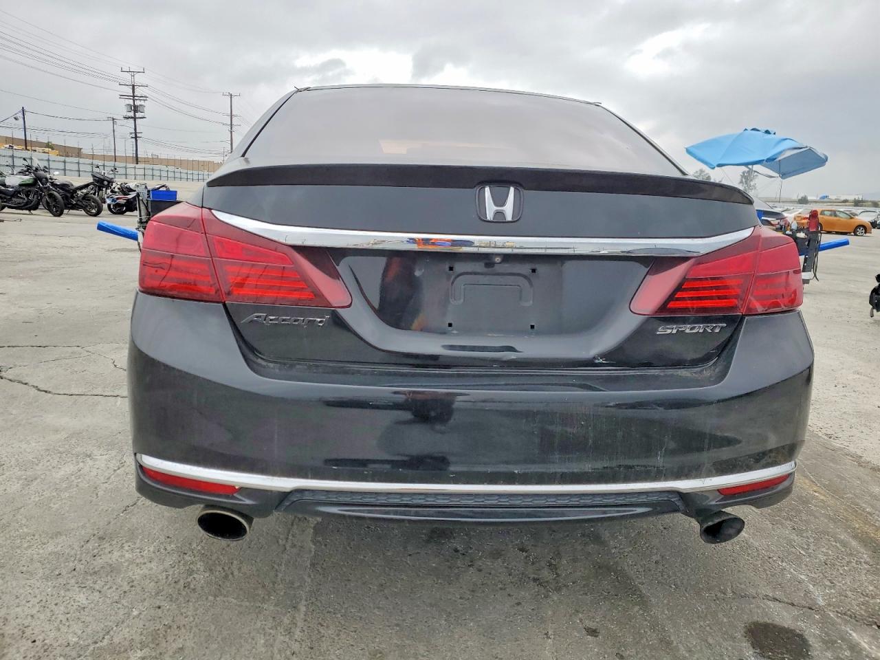 2017 HONDA ACCORD SPORT photo 6