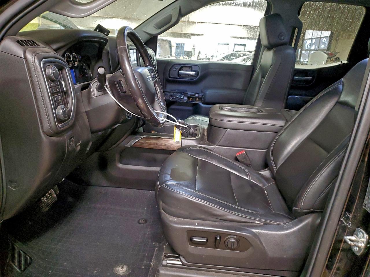 2019 CHEVROLET SILVERADO K1500 RST photo 7